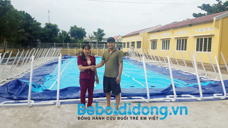 Bàn giao hồ bơi di động tại Tiền Giang